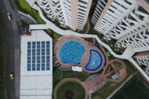 Climatización solar de piscinas en Colombia: cómo reducir el costo de calentamiento con energía solar